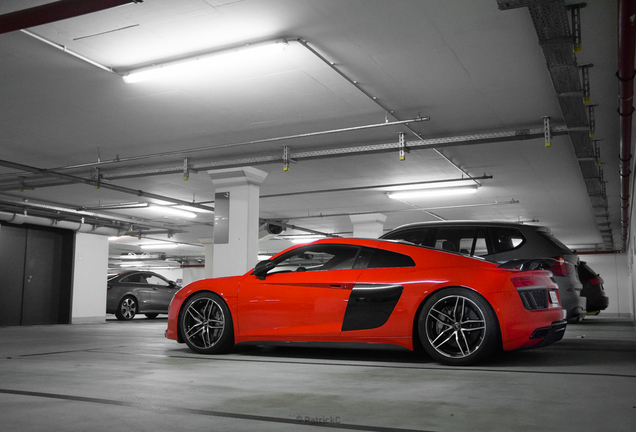 Audi R8 V10 Plus 2015