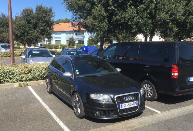 Audi RS4 Avant B7