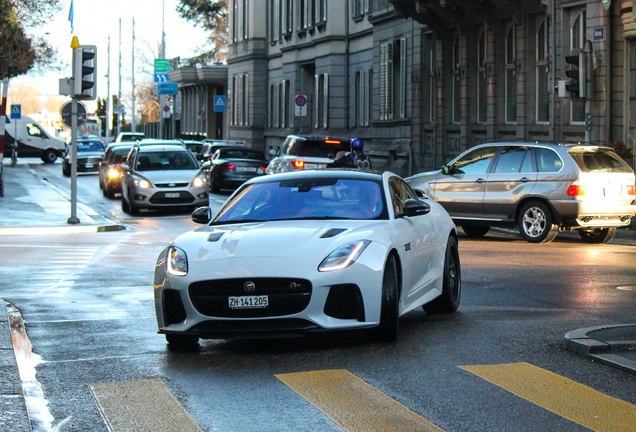 Jaguar F-TYPE SVR Coupé 2017