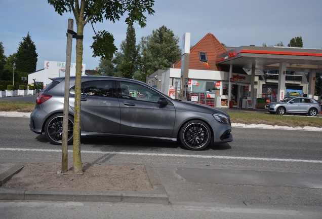 Mercedes-AMG A 45 W176 2015