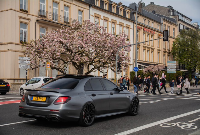 Mercedes-AMG E 63 S W213