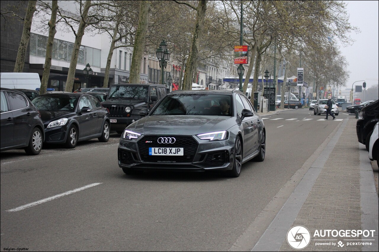 Audi RS4 Avant B9