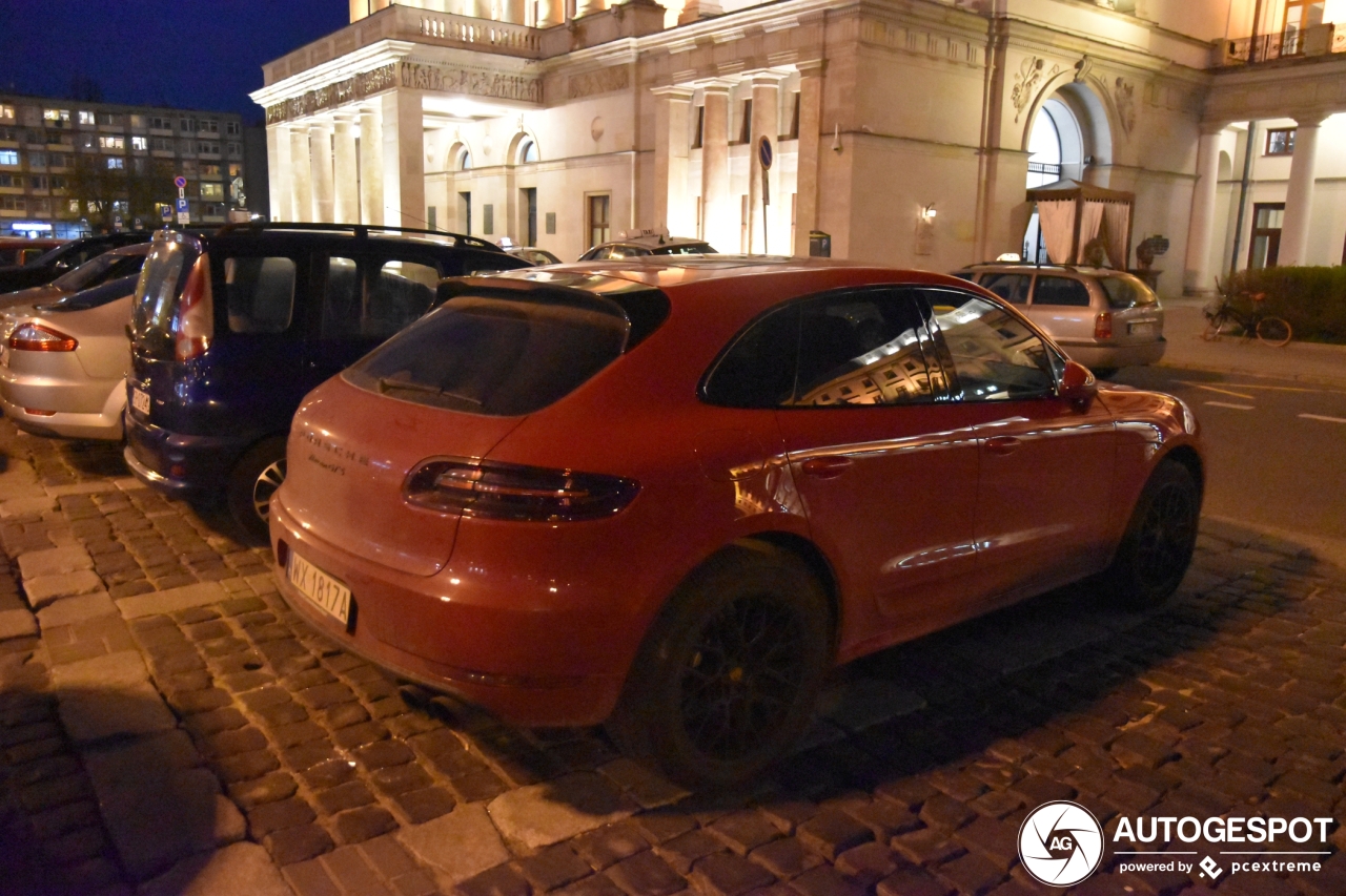 Porsche 95B Macan GTS