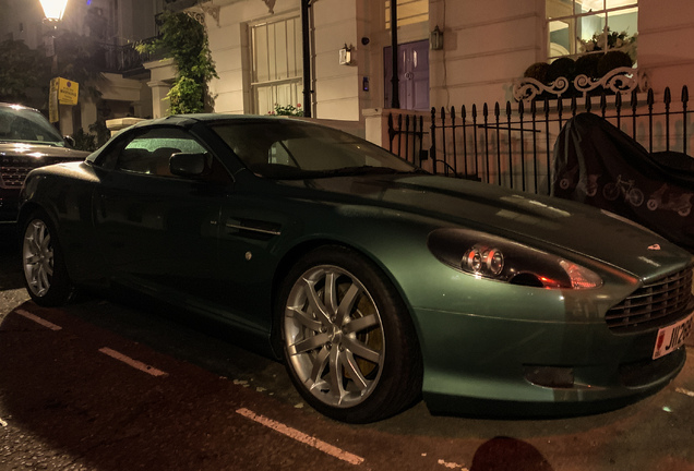 Aston Martin DB9 Volante