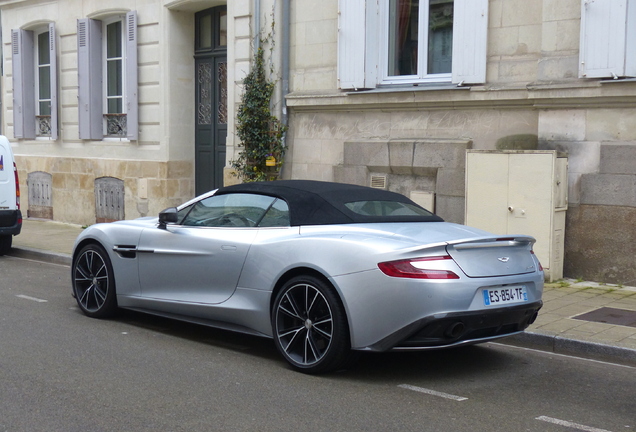 Aston Martin Vanquish Volante