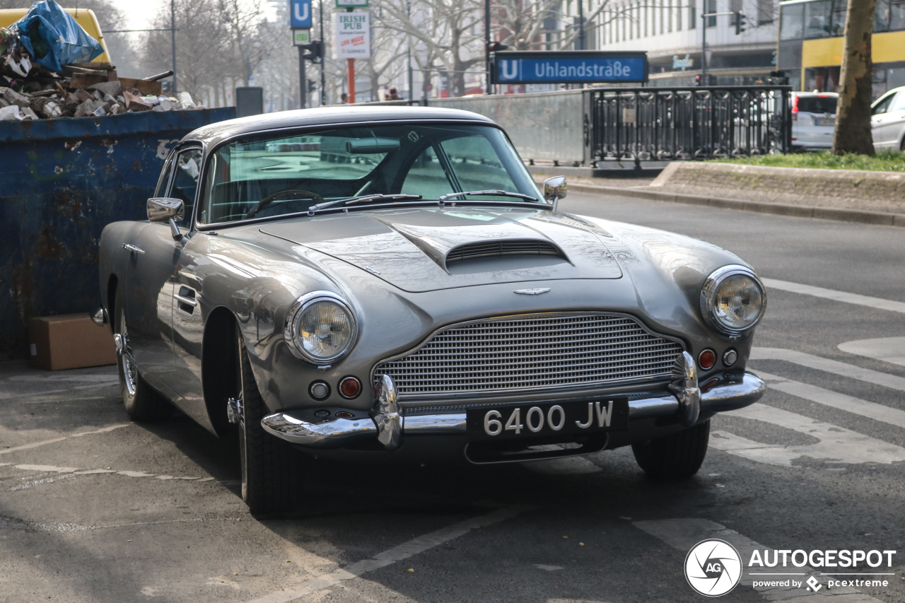 Aston Martin DB4 Series 3