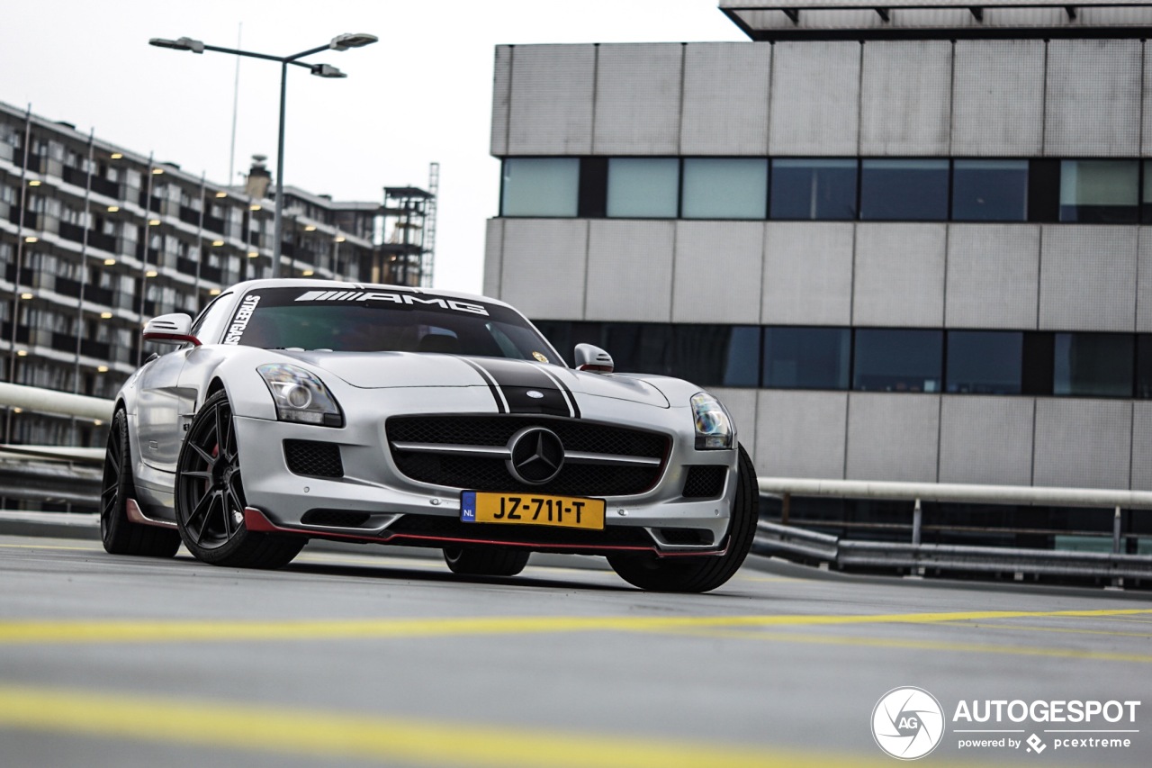 Mercedes-Benz Renntech SLS AMG