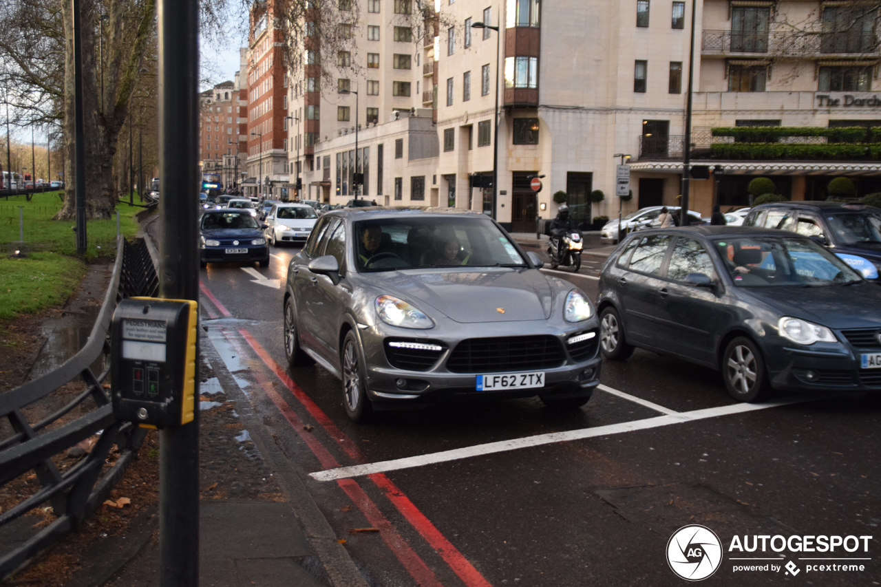 Porsche 958 Cayenne GTS