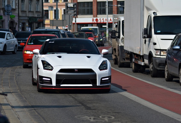 Nissan GT-R 2013