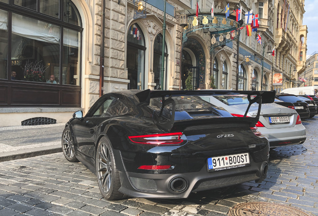 Porsche 991 GT2 RS Weissach Package