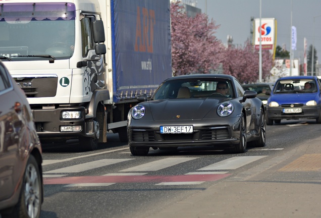 Porsche 992 Carrera 4S