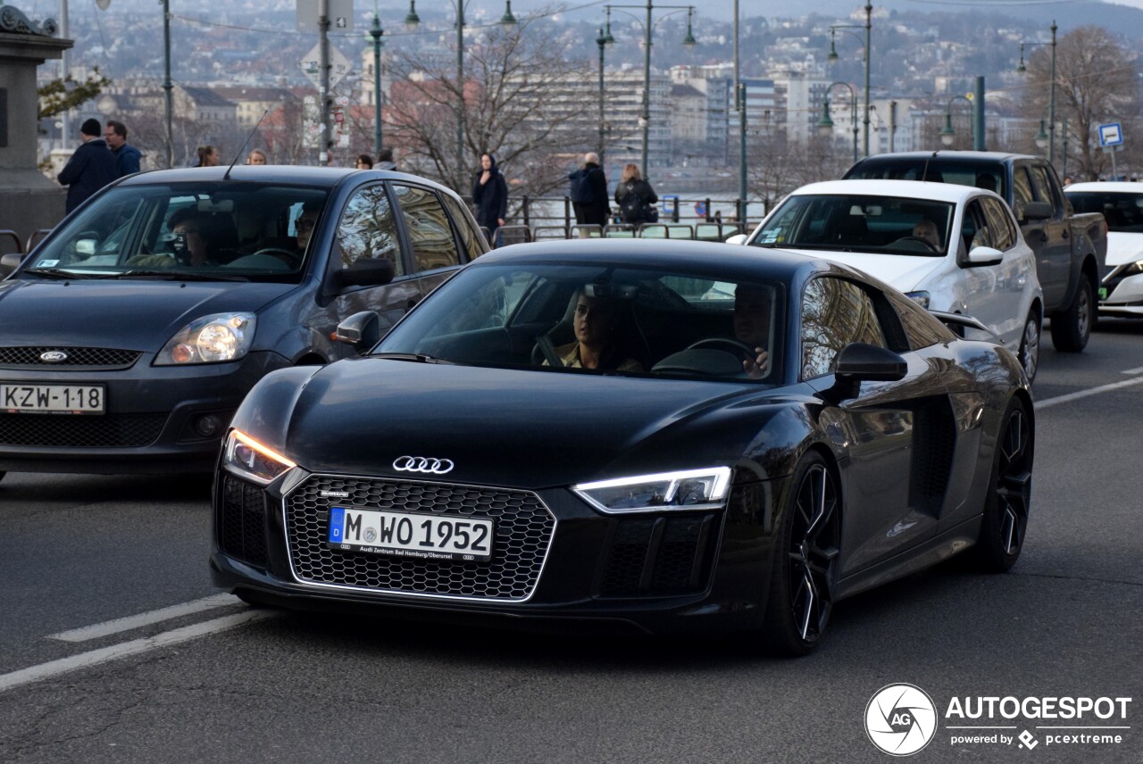 Audi R8 V10 Plus 2015