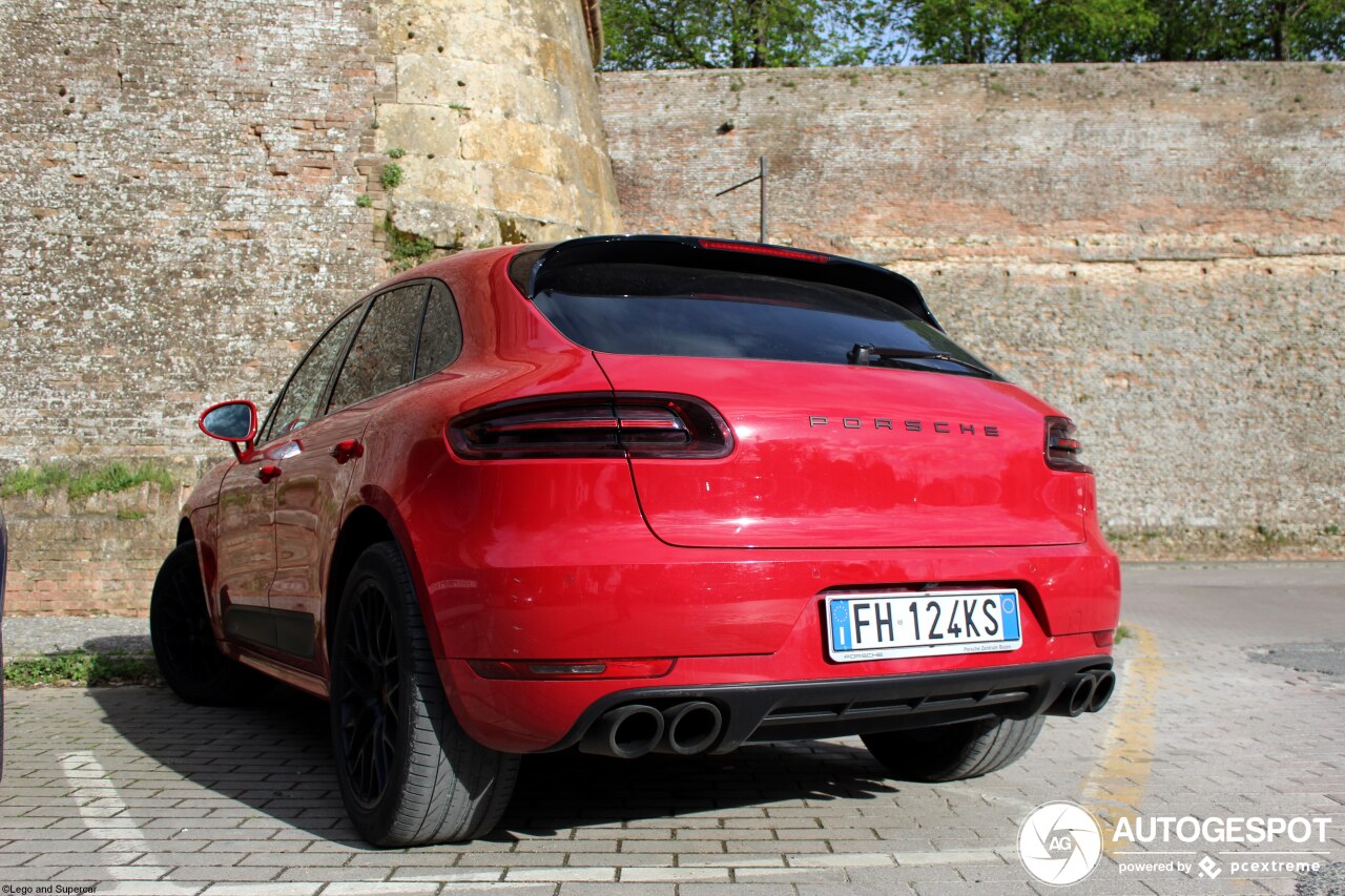 Porsche 95B Macan GTS