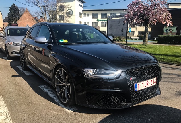 Audi RS4 Avant B8