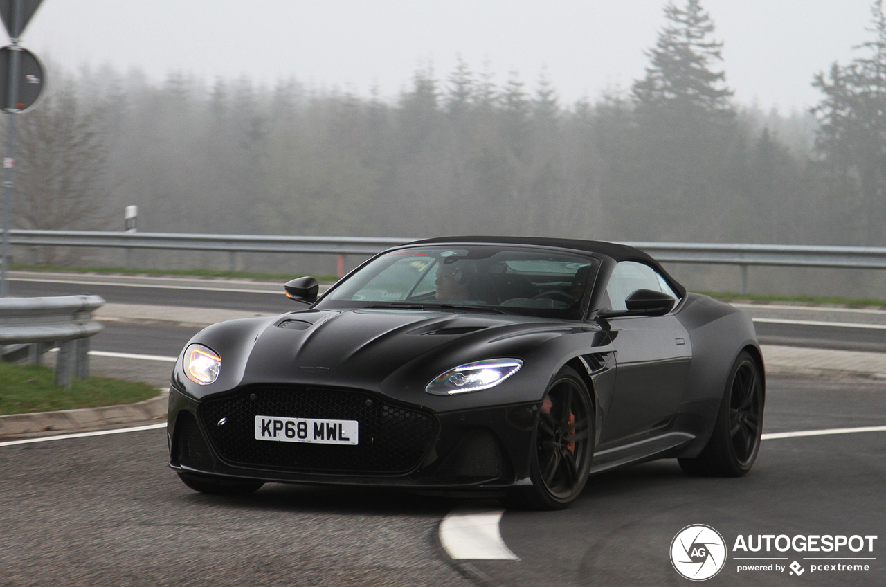 Aston Martin DBS Superleggera Volante