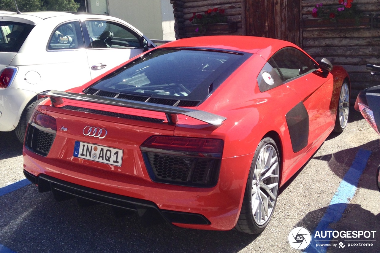 Audi R8 V10 Plus 2015