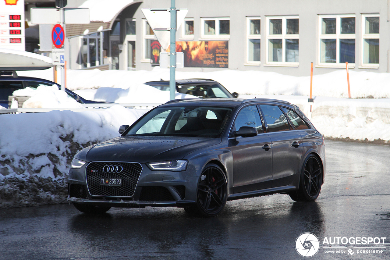 Audi RS4 Avant B8