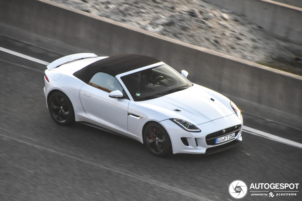 Jaguar F-TYPE R AWD Convertible