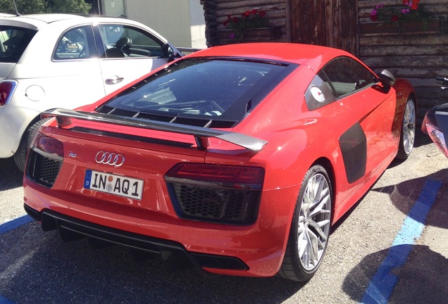 Audi R8 V10 Plus 2015