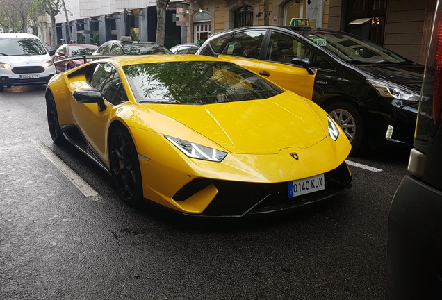 Lamborghini Huracán LP640-4 Performante