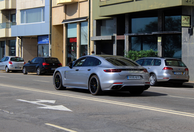 Porsche 971 Panamera Turbo S E-Hybrid