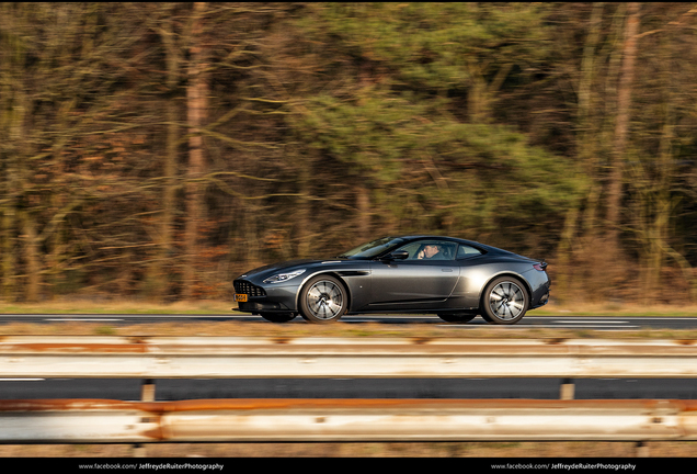 Aston Martin DB11