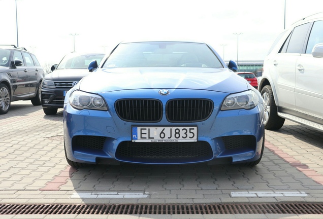 BMW M5 F10 2011