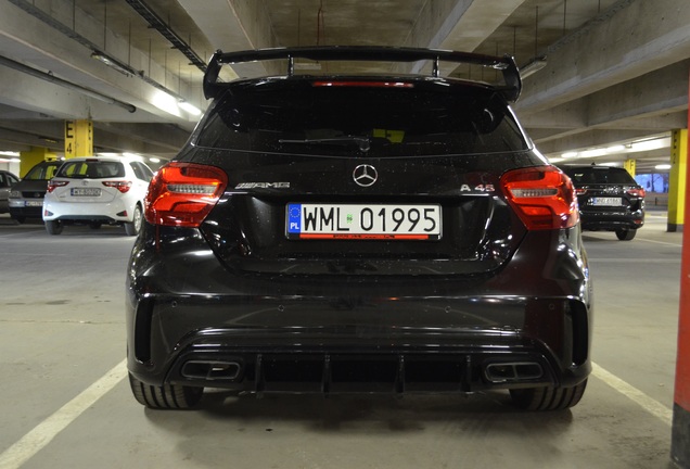 Mercedes-AMG A 45 W176 2015