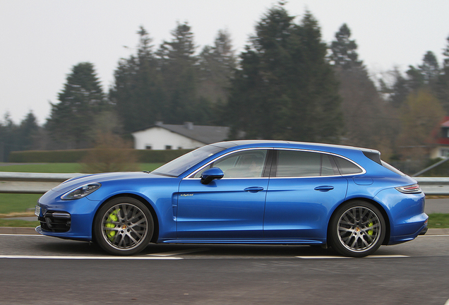 Porsche 971 Panamera Turbo S E-Hybrid Sport Turismo