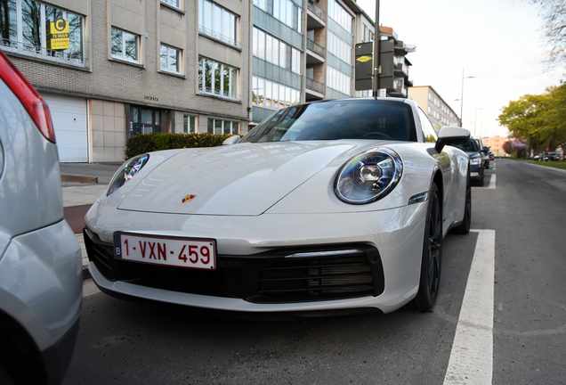 Porsche 992 Carrera 4S