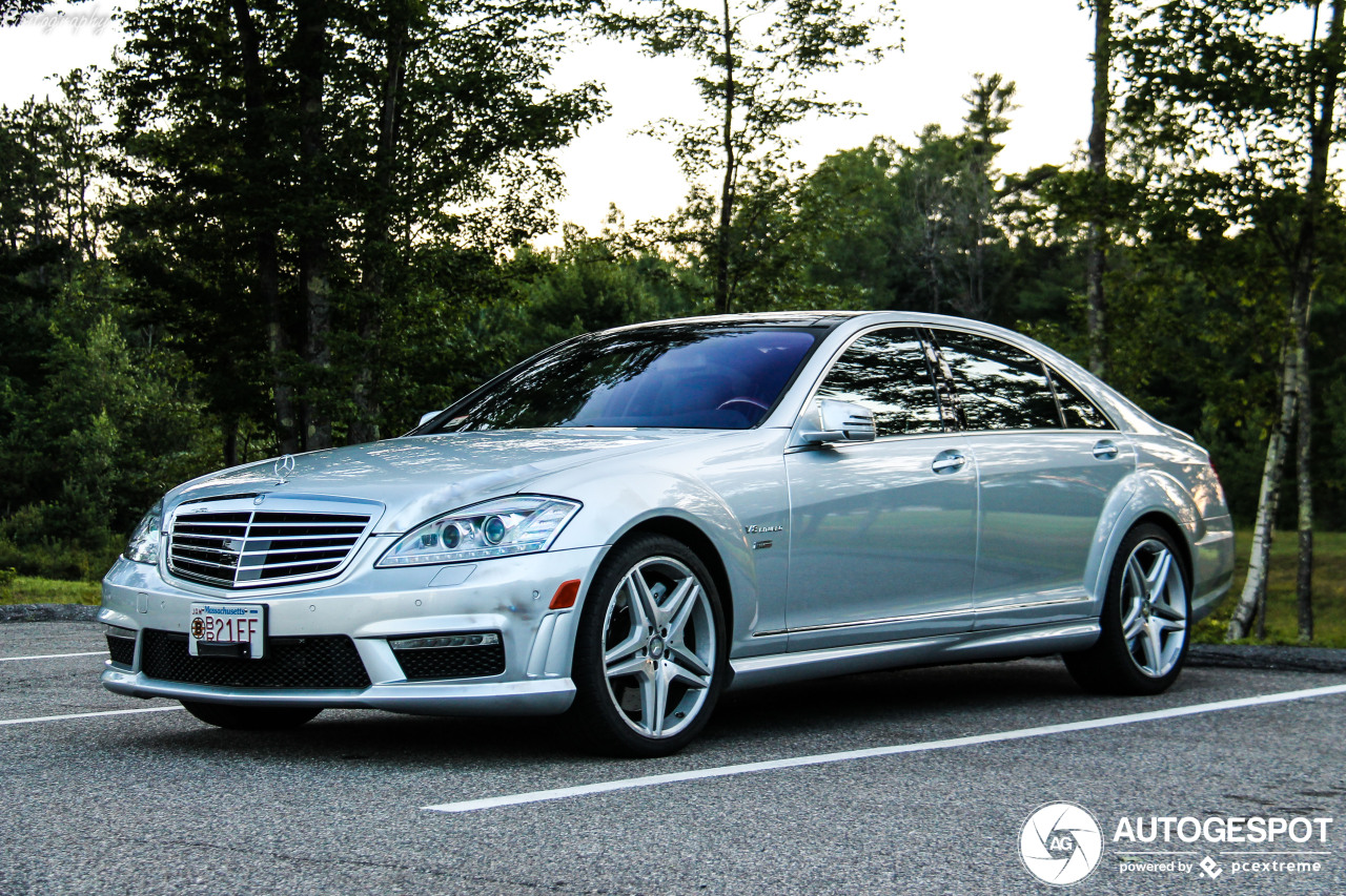 Mercedes-Benz S 63 AMG W221 2011