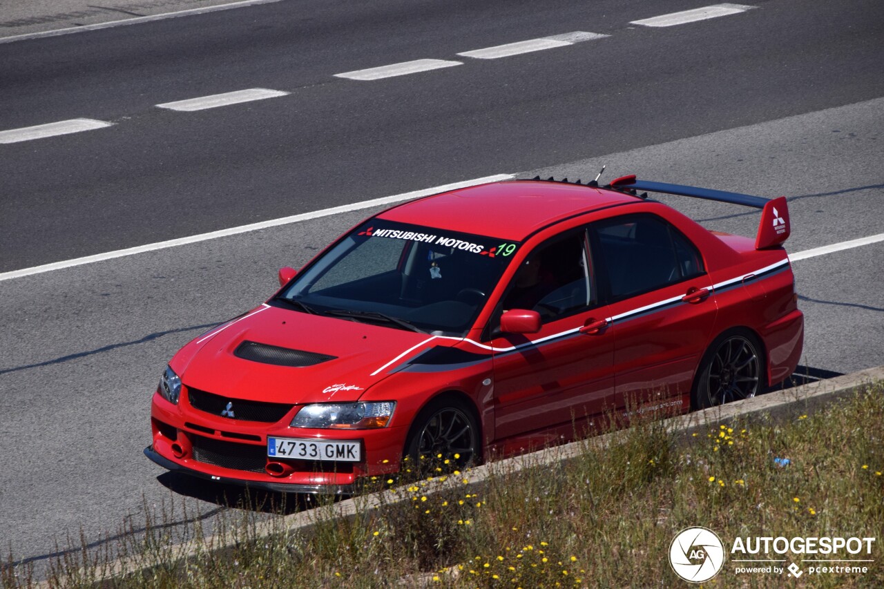 Mitsubishi Lancer Evolution IX