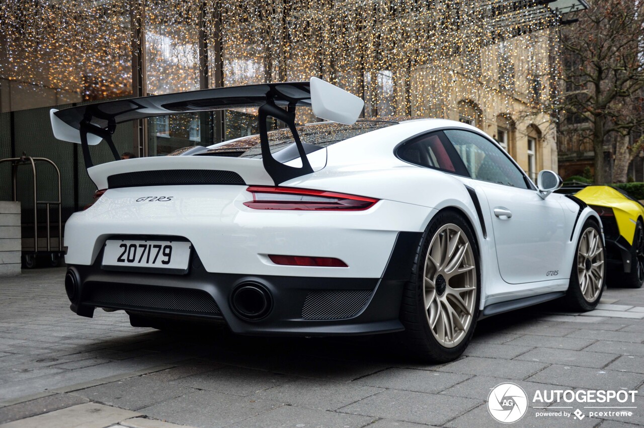 Porsche 991 GT2 RS Weissach Package