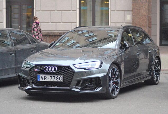 Audi RS4 Avant B9