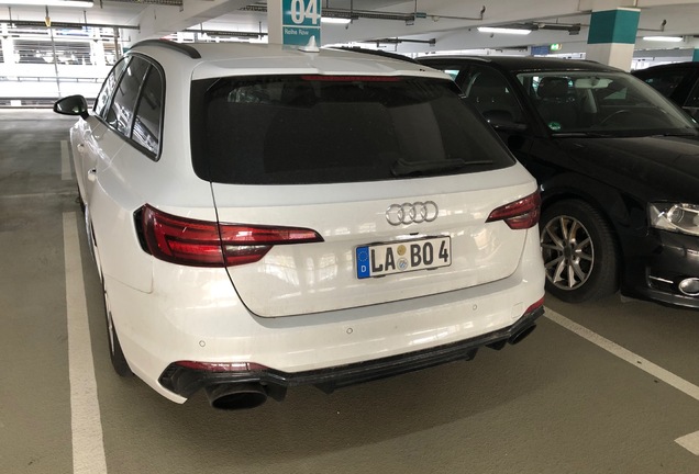 Audi RS4 Avant B9