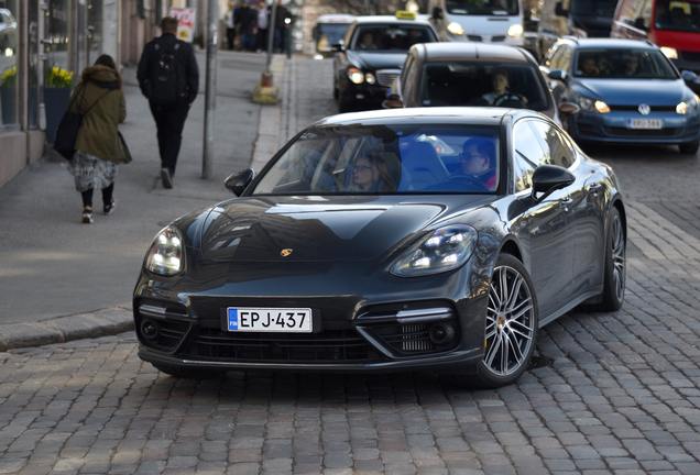 Porsche 971 Panamera Turbo S E-Hybrid