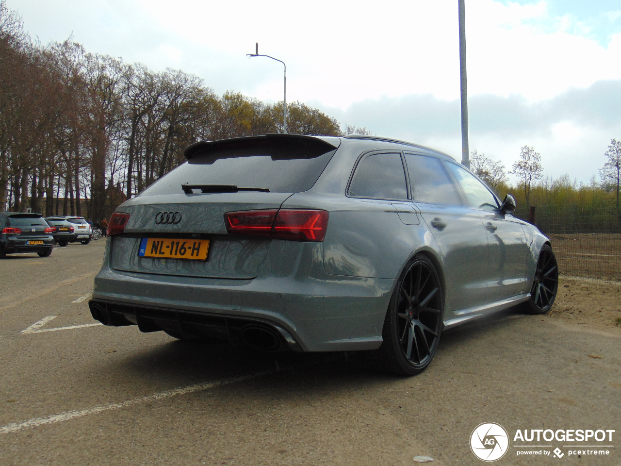 Audi RS6 Avant C7 2015