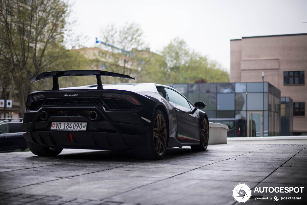 Lamborghini Huracán LP640-4 Performante