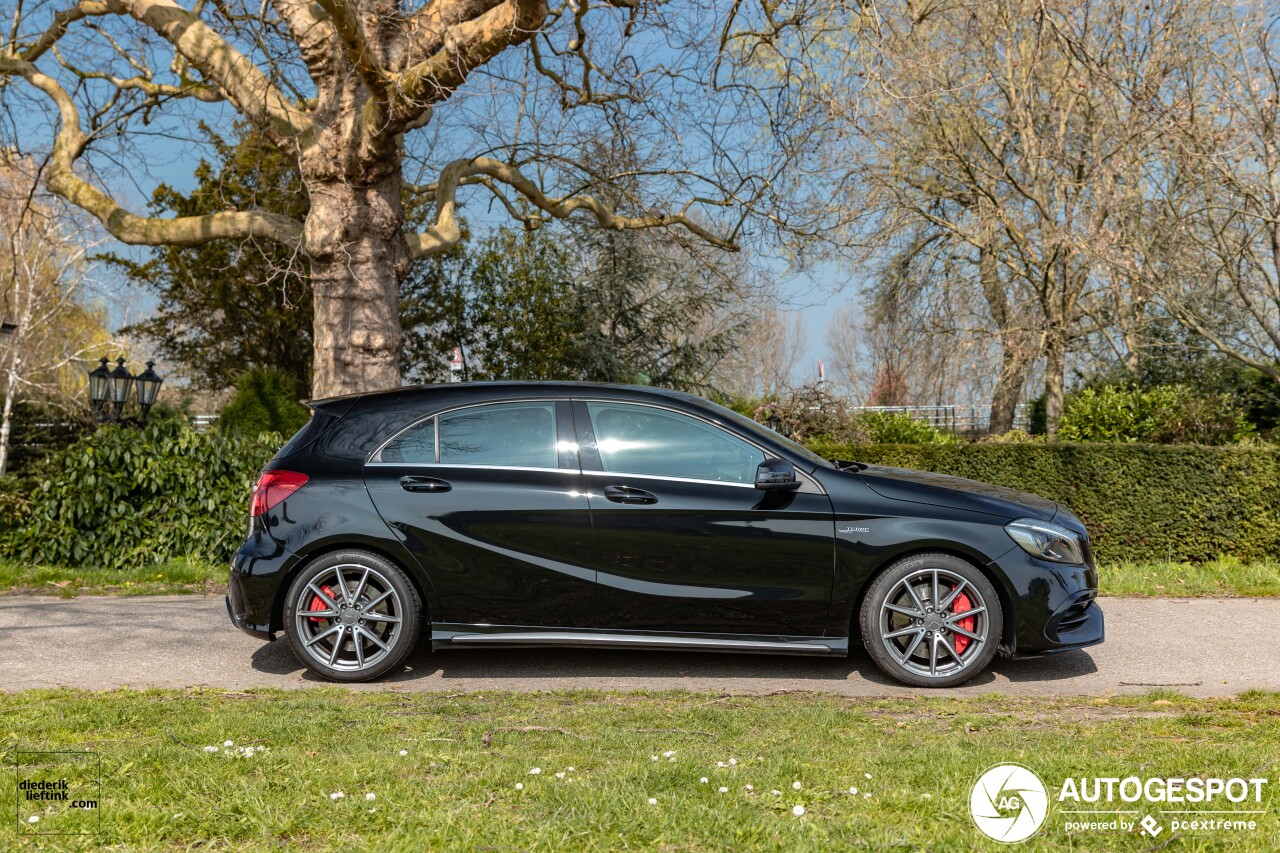 Mercedes-AMG A 45 W176 2015