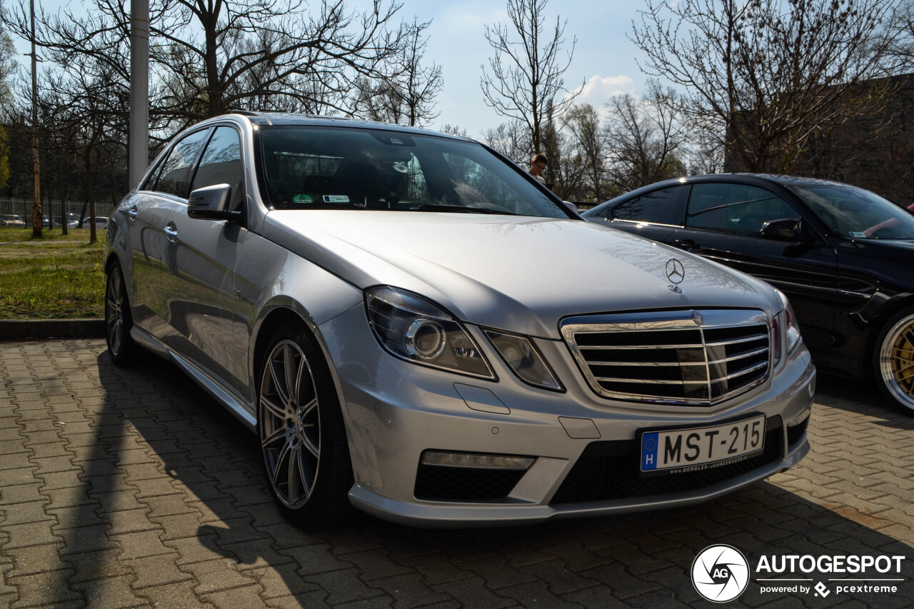 Mercedes-Benz E 63 AMG W212 V8 Biturbo