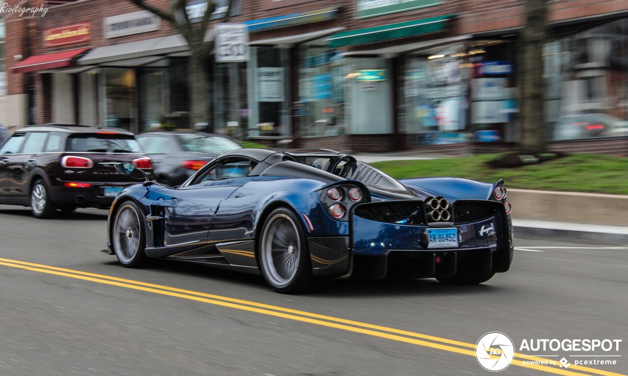 Pagani Huayra Roadster