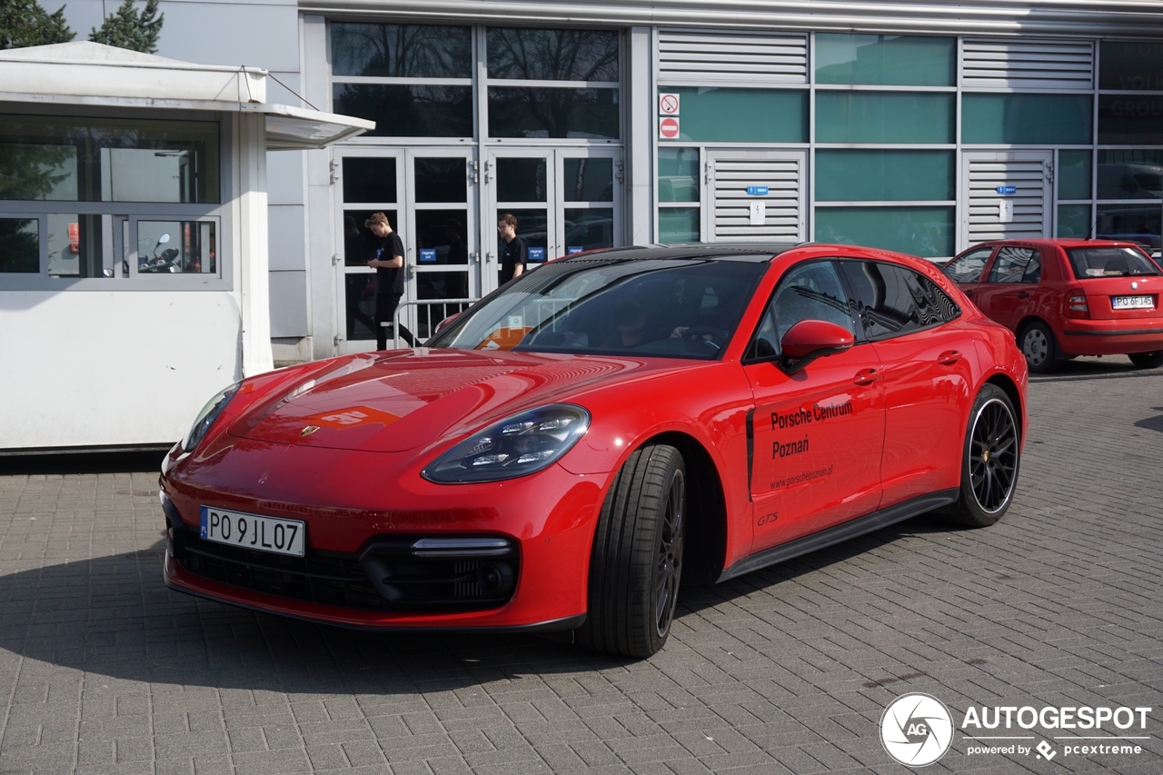 Porsche 971 Panamera GTS Sport Turismo