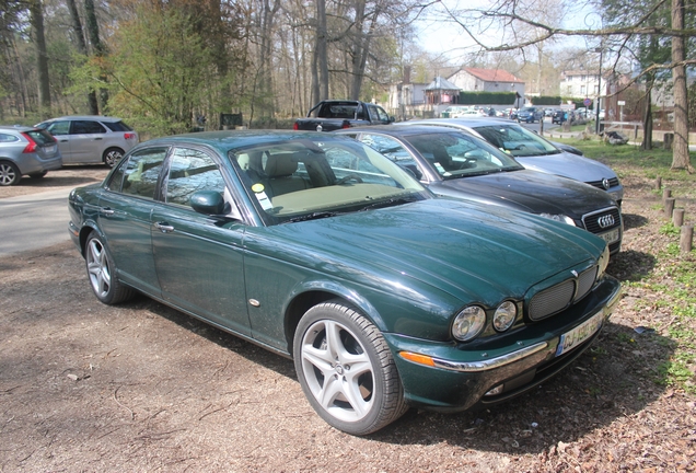 Jaguar XJR