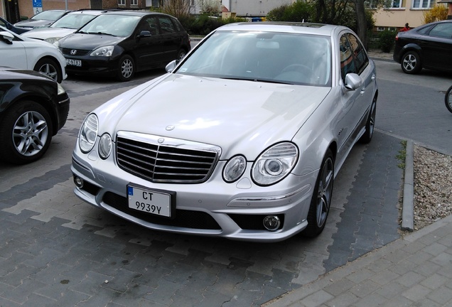 Mercedes-Benz E 63 AMG