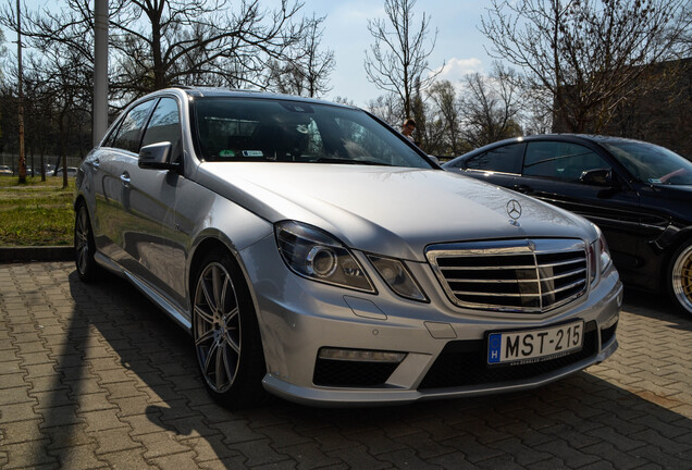 Mercedes-Benz E 63 AMG W212 V8 Biturbo