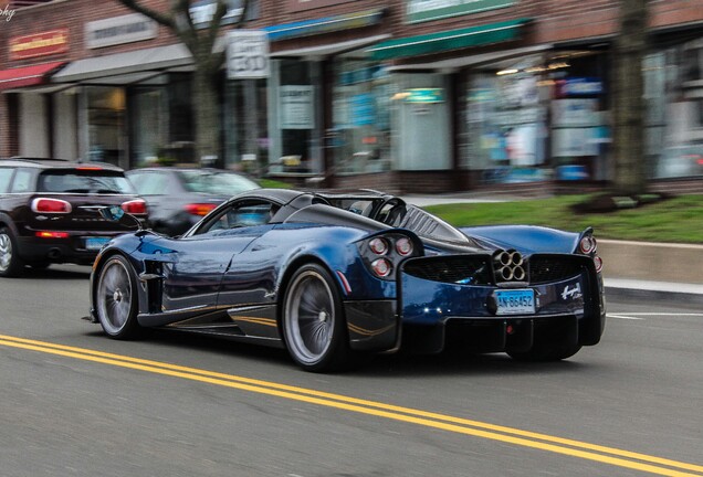 Pagani Huayra Roadster