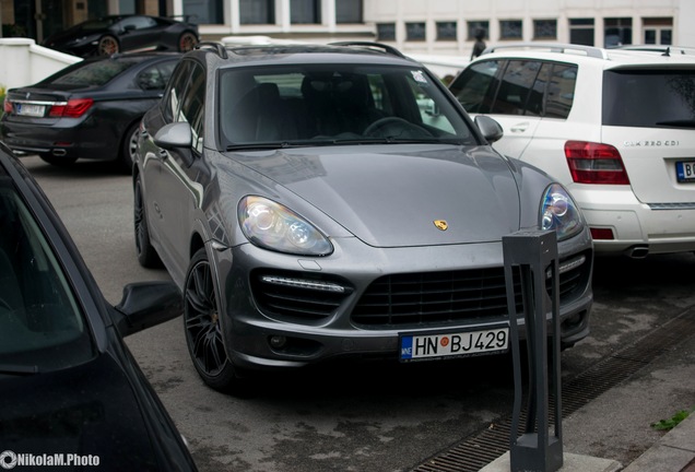 Porsche 958 Cayenne GTS