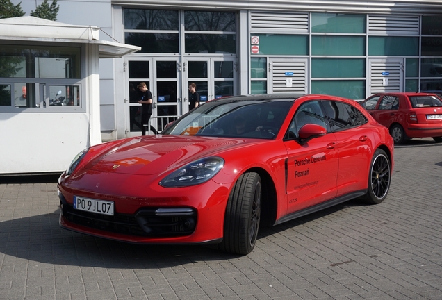 Porsche 971 Panamera GTS Sport Turismo