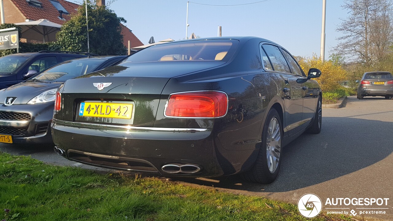 Bentley Flying Spur V8