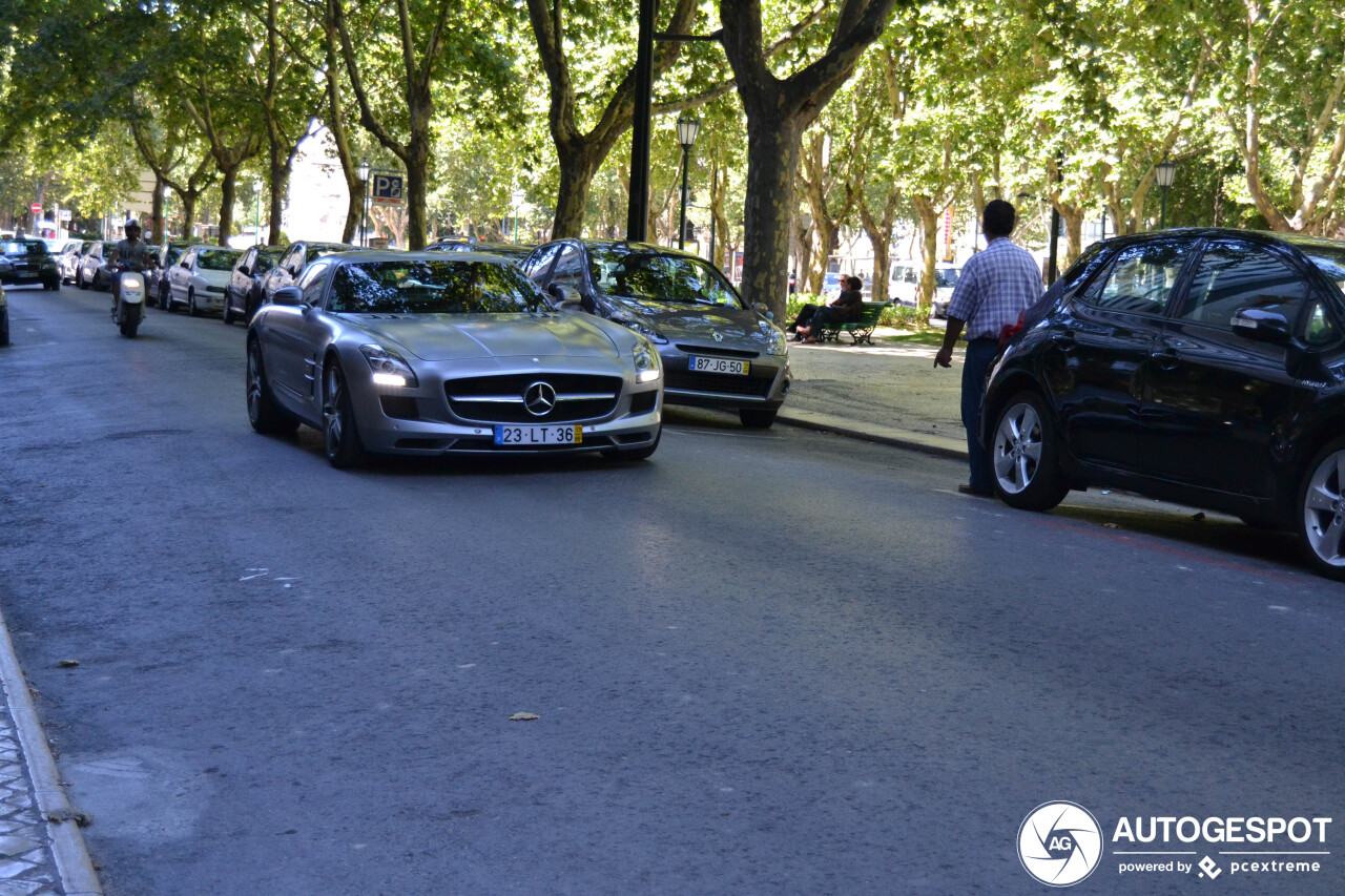 Mercedes-Benz SLS AMG